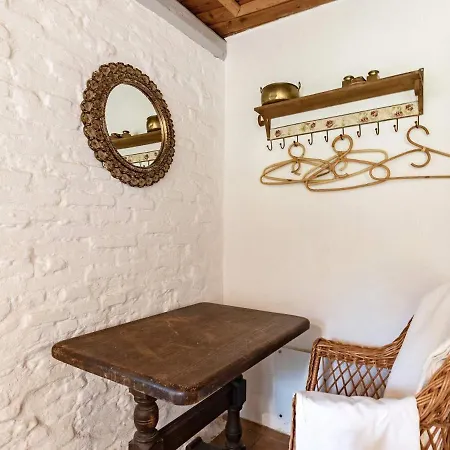 Hébergement de vacances Family Cottage For Eight Guests *