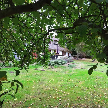 Family Cottage For Eight Guests Hébergement de vacances Bagenkop