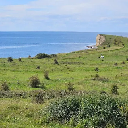 Family For Eight Guests *